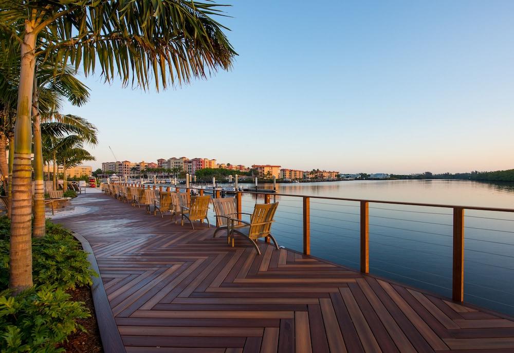 Hyatt House Naples 5Th Avenue Hotel Exterior foto